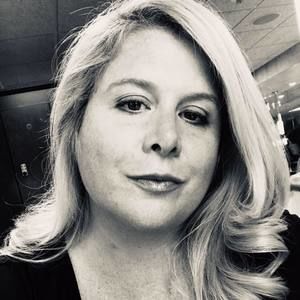 Meet your Posher, Larraine